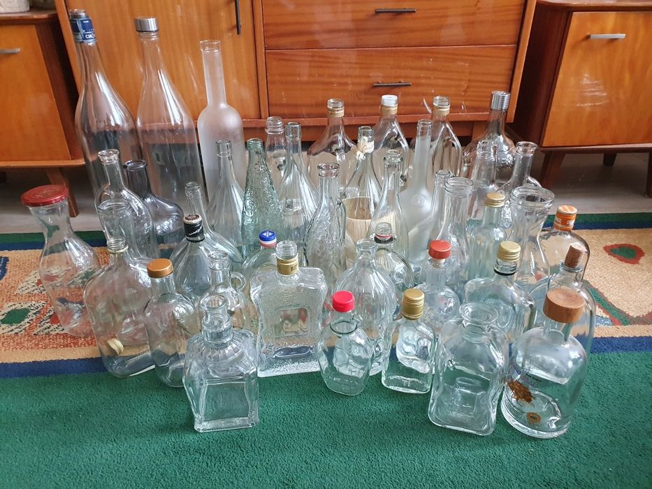 Komplet szklanych butelek - 200 zł