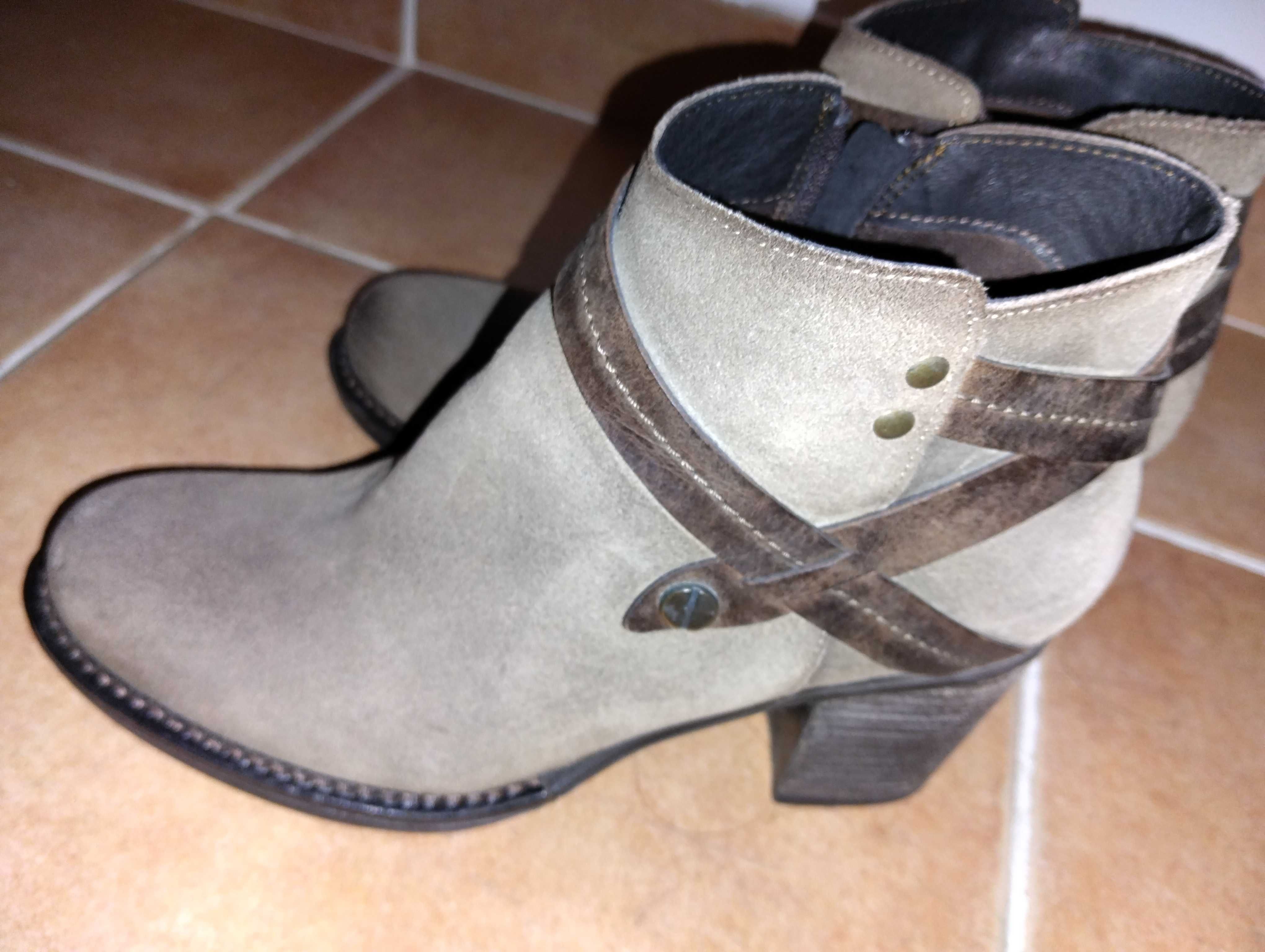 Botas com pouco uso