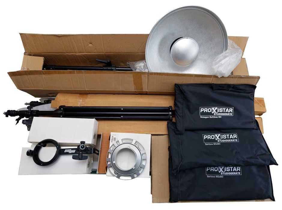 Zestaw oświetleniowy światła błyskowego - 3 softboxy, 4 statywy, etc.