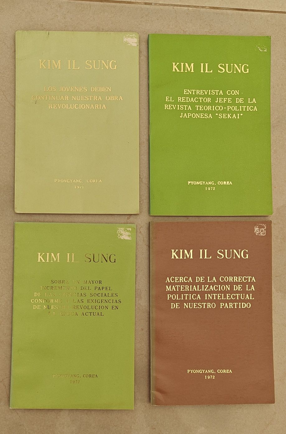Livros antigos, escritos por King Il Sung