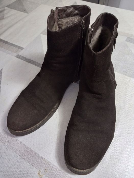 Ботинки мужские замшевые.