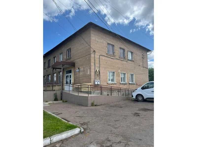 будівля вулиця Центральна, 17, селище Баришівка