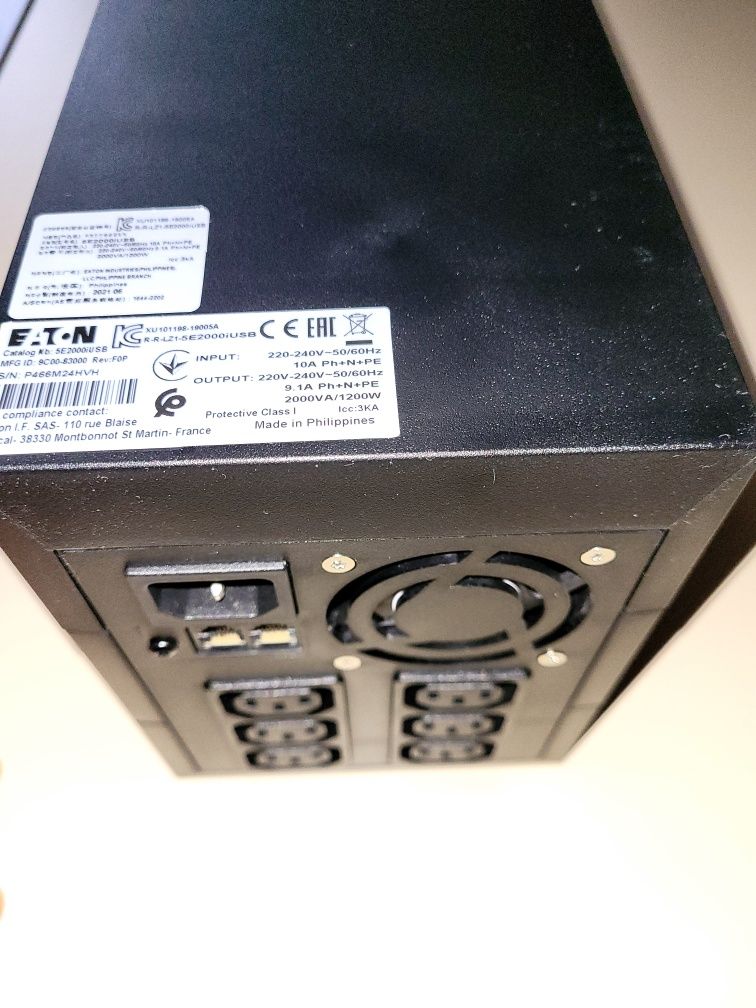 Продам ИБП Eaton 5E 2000VA