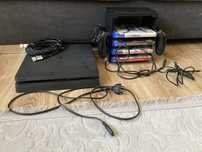 Konsola PlayStation 4