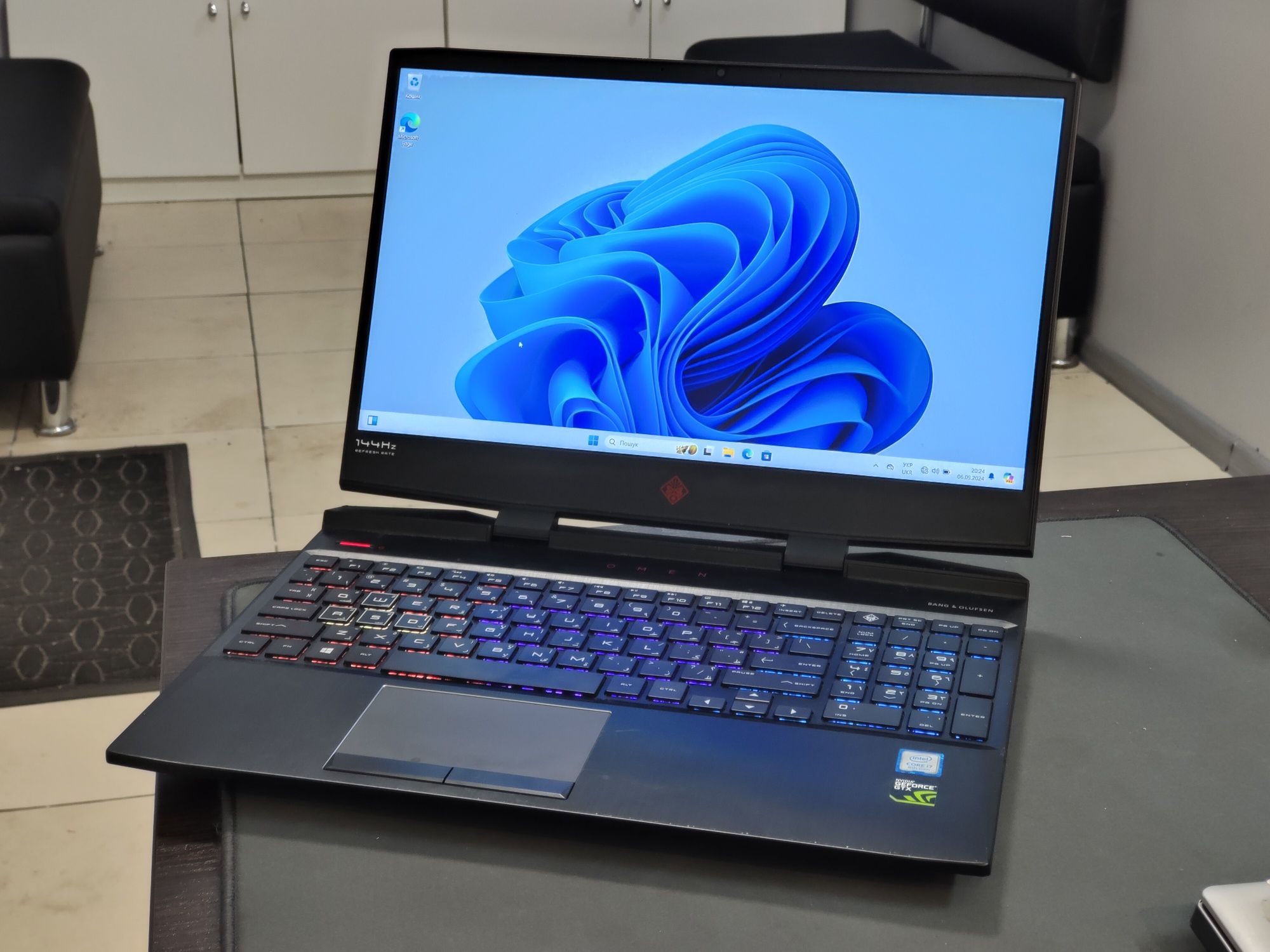 Игровой ноутбук HP Omen 15 GTX1060 6gb i7-8750h