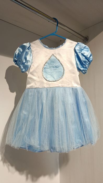 Продаж карнавальних костюмів та дитячих суконь