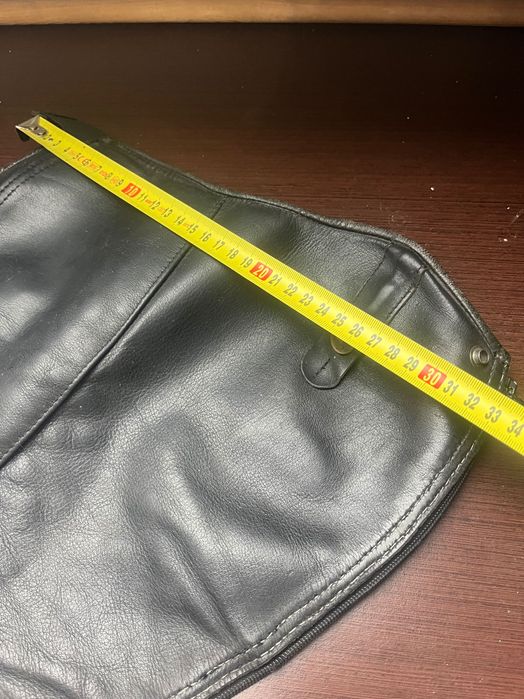 Czapsy hippica skórzane