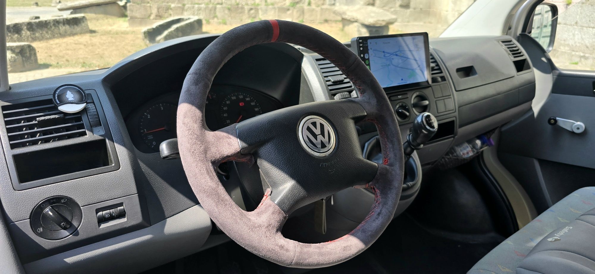 Volkswagen transporter t5 1.9tdi(CAMPERVAN)