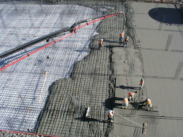 Бетон и растворы миксерами по Днепру и области бетононасос