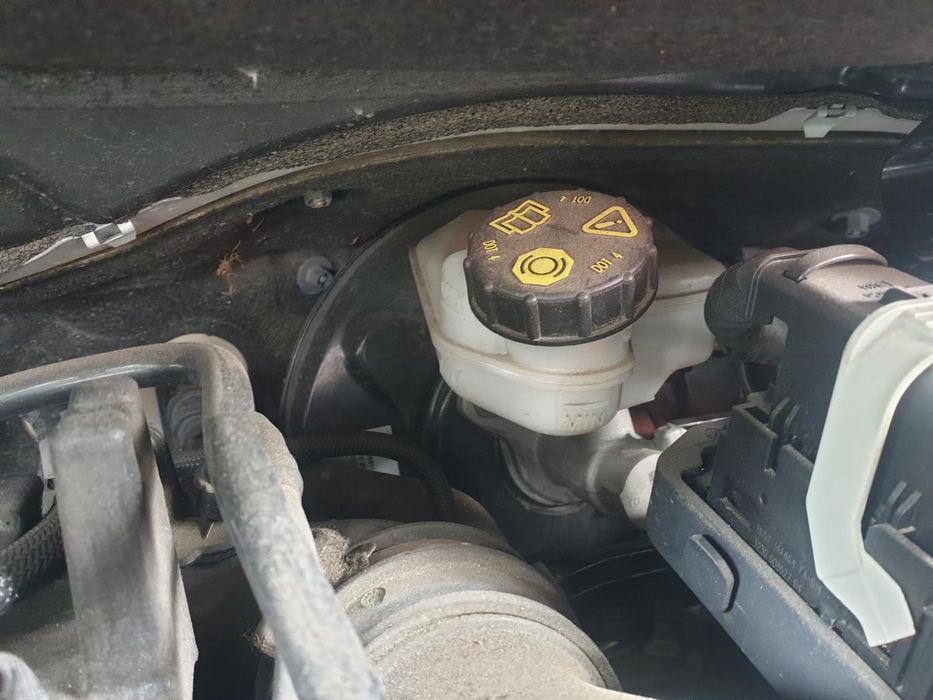 Servofreio FORD Puma (J2K, CF7)