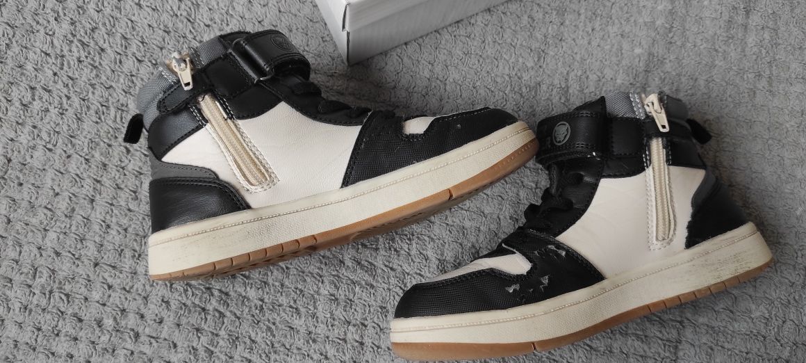 Buty chłopięce cool club wiosna jesień Marvel trzewiki Adidasy wysokie