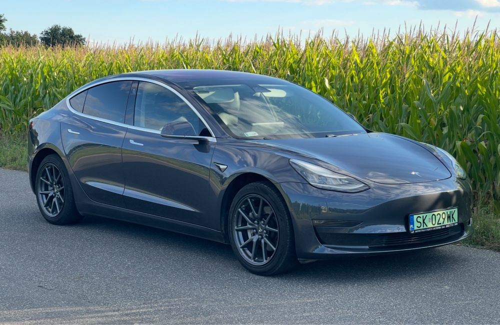Tesla model 3 Long Range wynajem wypożyczalnia do ślubu