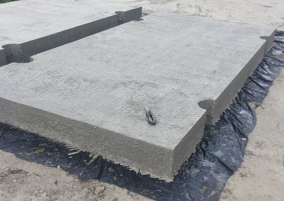 Плита дорожня 3х1.5м висотою 18см