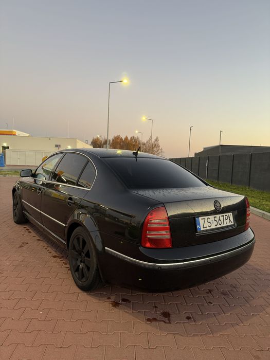 Skoda Superb 2.5 TDI V6 163km 2004 rok