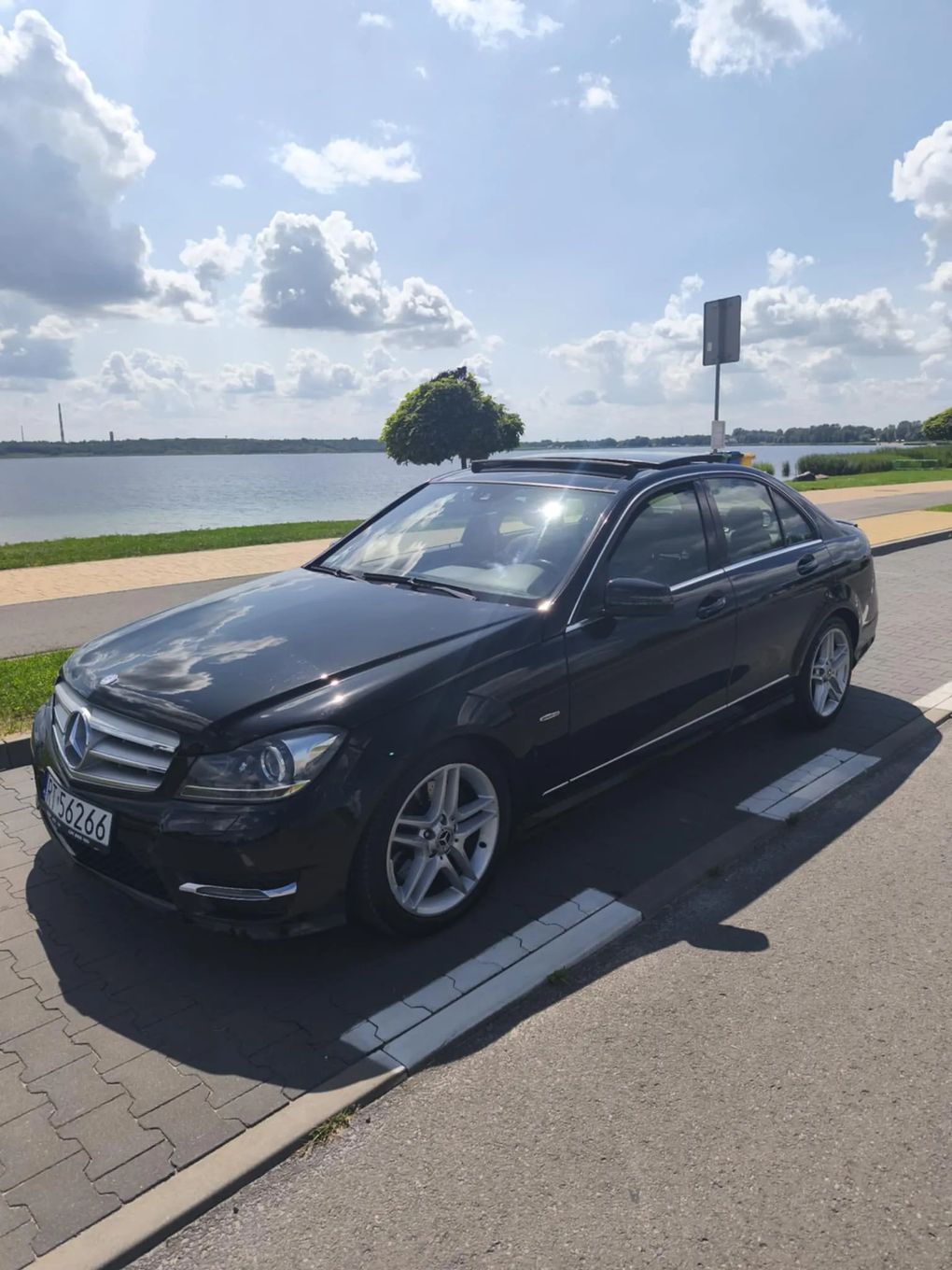 Mercedes-Benz Klasa C Mercedes- Benz C klasa V6 CDI. Pakiet AMG, Panorama,ILS Comand.