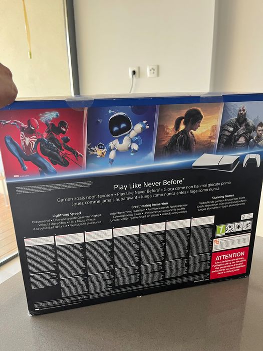 Consola PlayStation®5 - Slim Digital - 825GB 2025