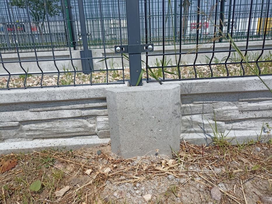 Ogrodzenia panelowe panel słupki bramy furtki płot palety