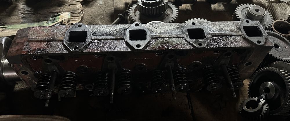 Głowica 4 cyl. ZETOR URSUS  C385