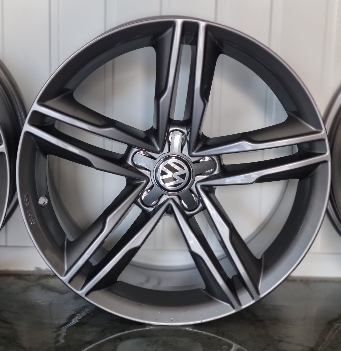 5x112 18 VW NOWE ALUFELGi Passat Cc Golf Tiguan Sharan Touran