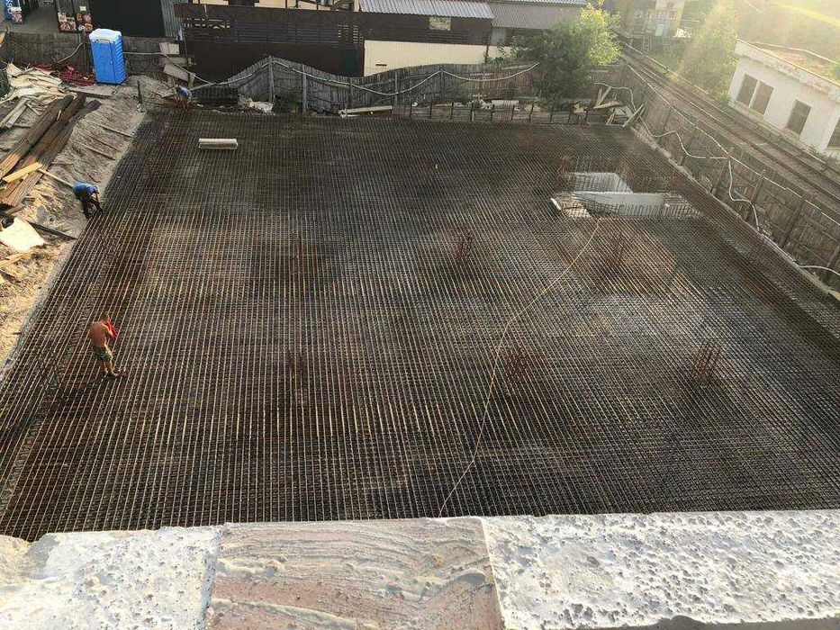 Професійна бригада монолітчиків виконає бетонні роботи