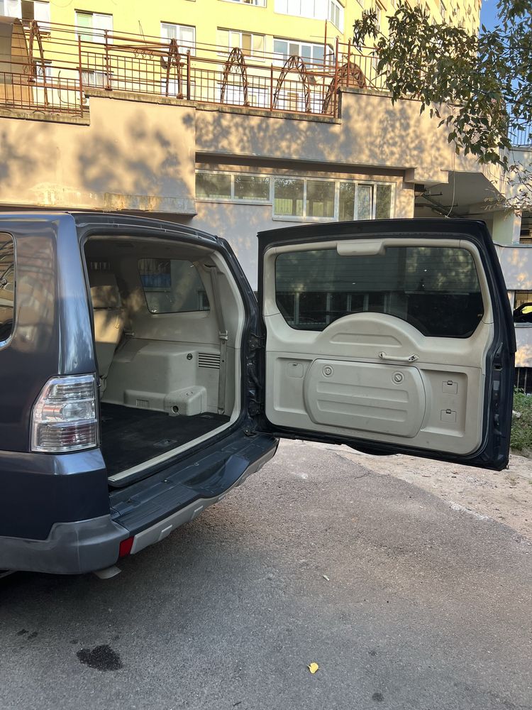 продам Мицубиси ПАДЖЕРО вагон 4
