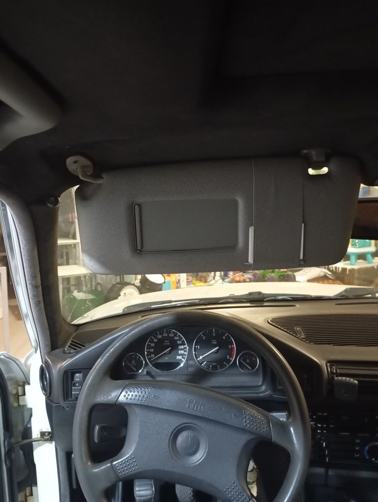 BMW e34 525 tds .