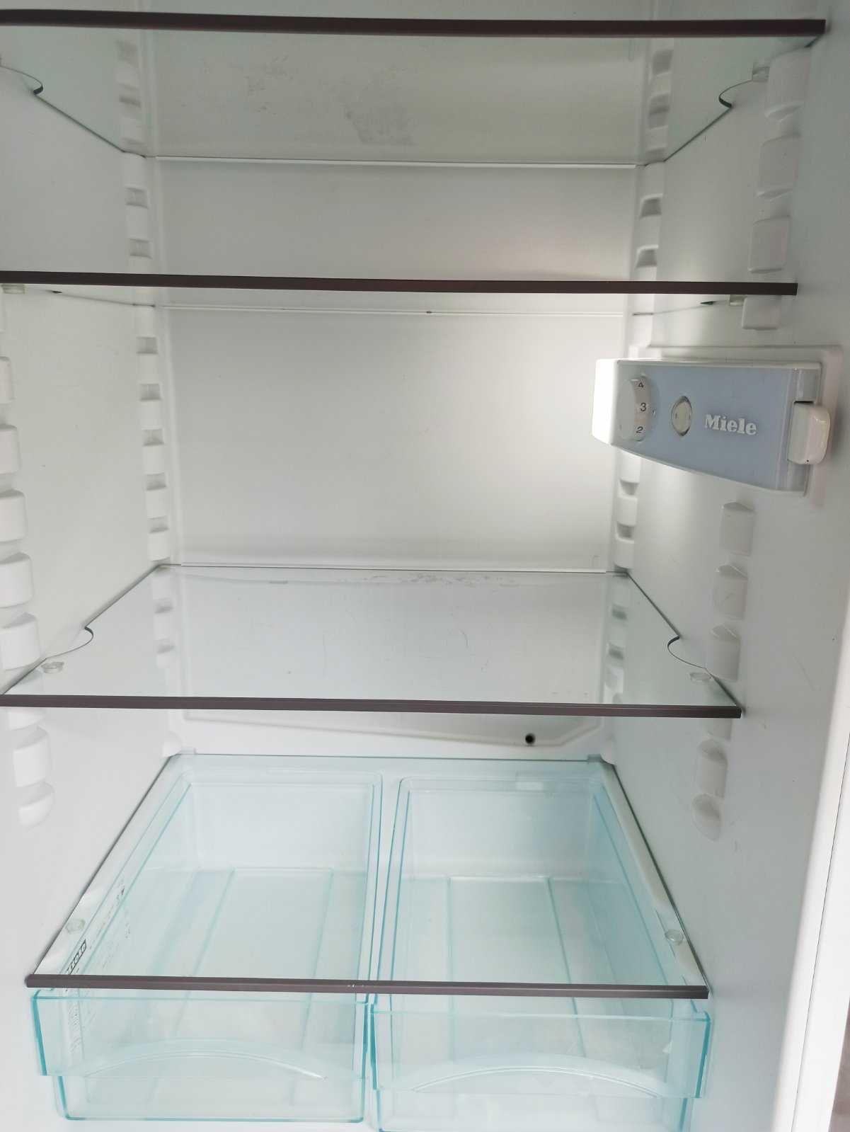 Холодильник MIELE 1.85м