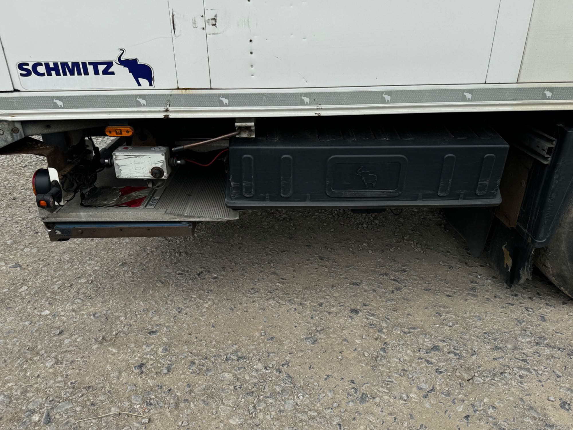 Рефрижератор напівпричіп Schmitz Cargobull SCB S3B