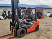 Погрузчик Toyota 02-8FG25 Gaz/Benzun 2008/09