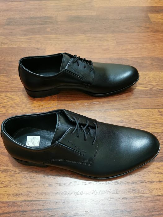 Eleganckie Wizytowe Skórzane Półbuty Męskie M 100 Czarne Tęgie