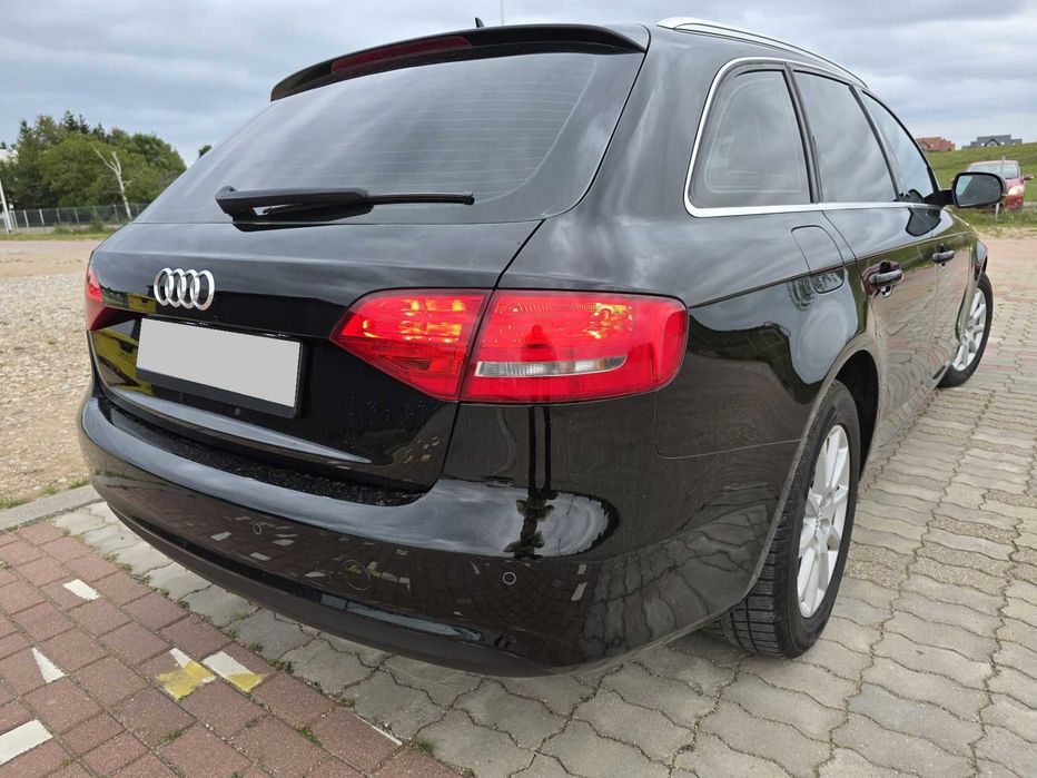 AUDI A4 B8 LIFT!! 2.0 TDI !!Zadbana