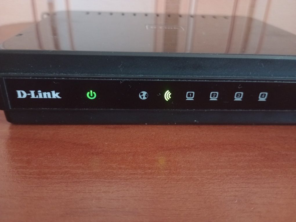 Продам роутер D-Link DIR-300