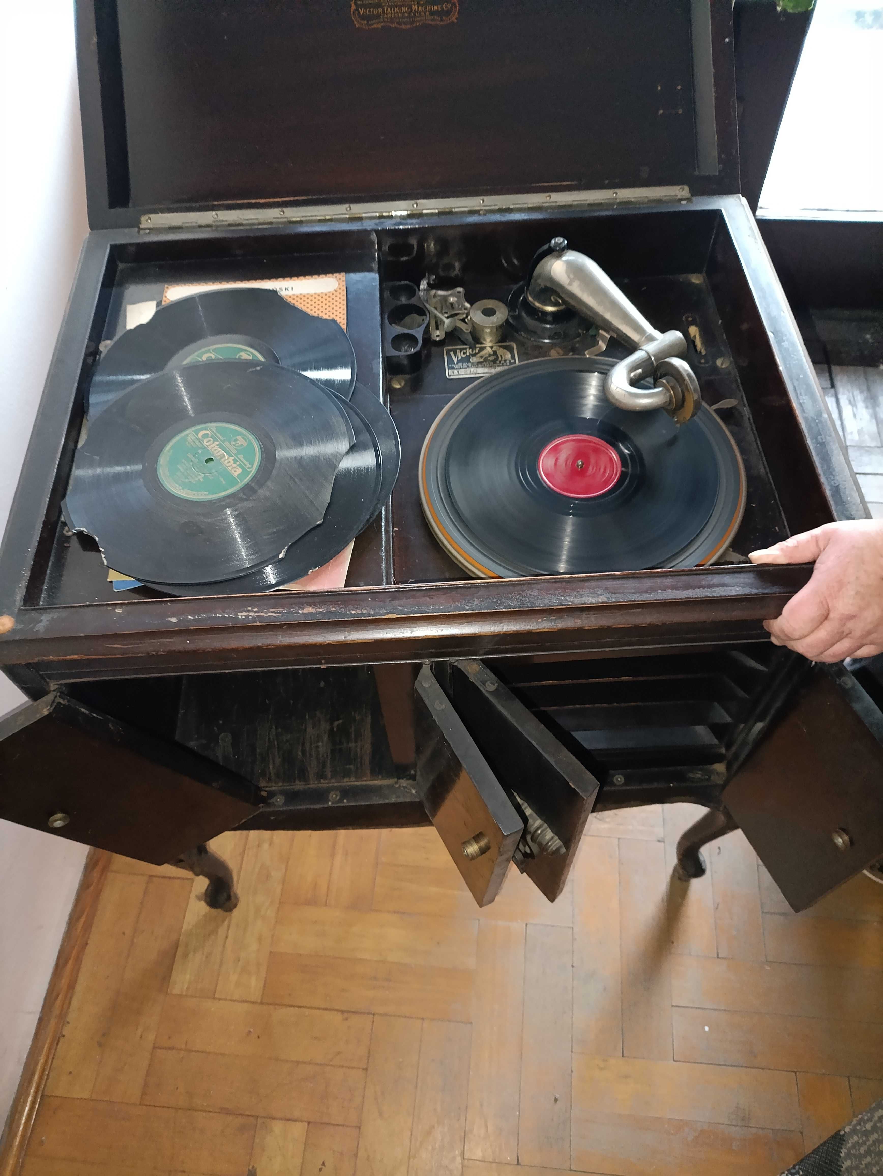 Zabytkowy Gramofon Victor VV-210