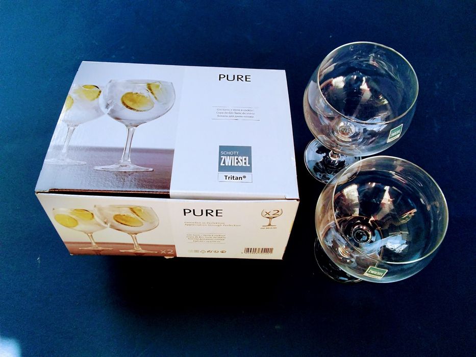 Vários modelos de copos