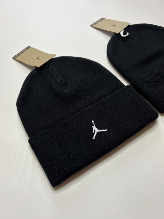 Шапка Air Jordan Peak Black FN4672-010