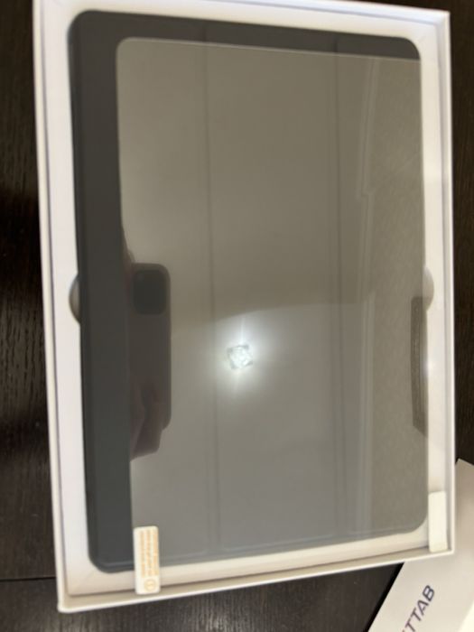 Планшет Besttab A 20 2 в1