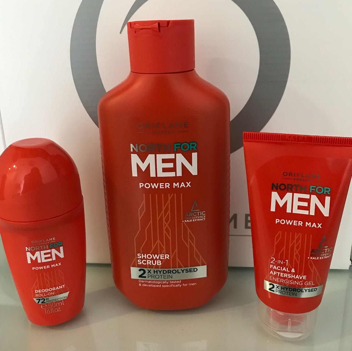 Gel Esfoliante + Roll-on + Gel Facial North For Men