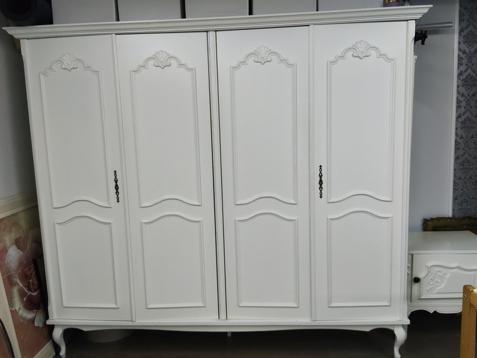 Szafa Ludwinowska biała 4-drzwiowa