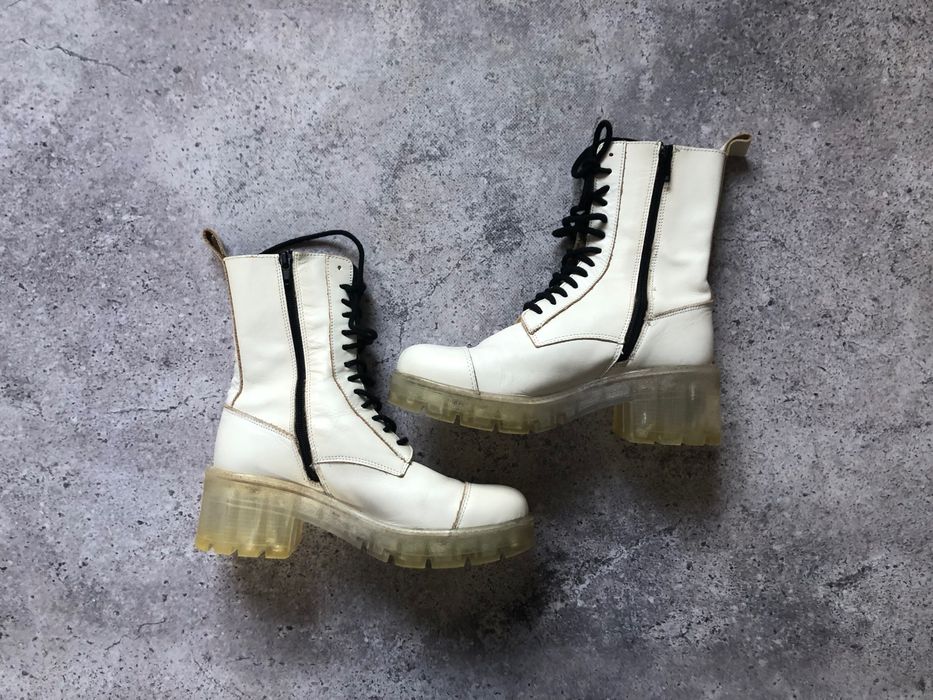 Оригінальні шкіряні черевики Zara розміру 37 білого екрю кольору