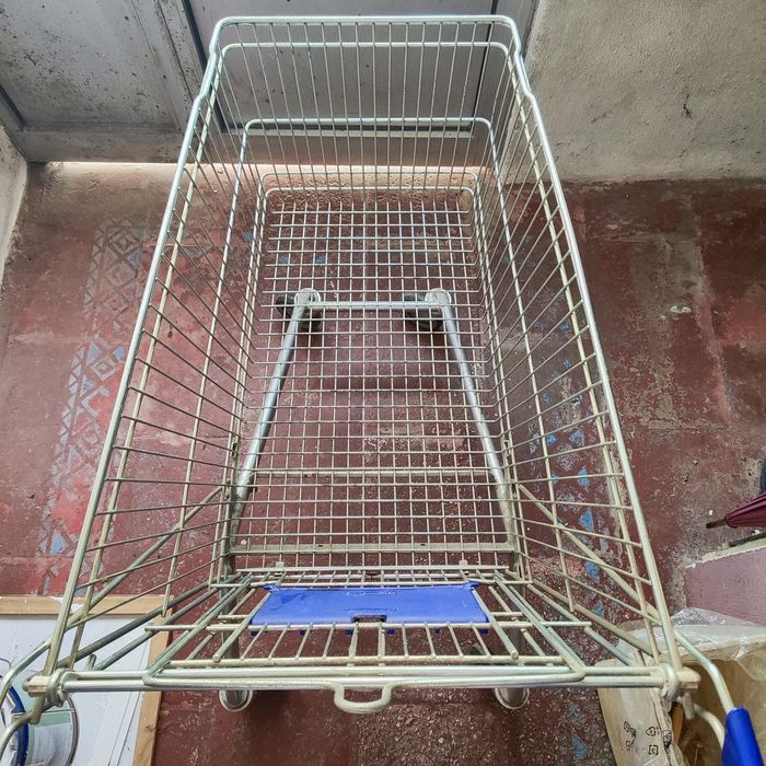 Carrinho compras de arame