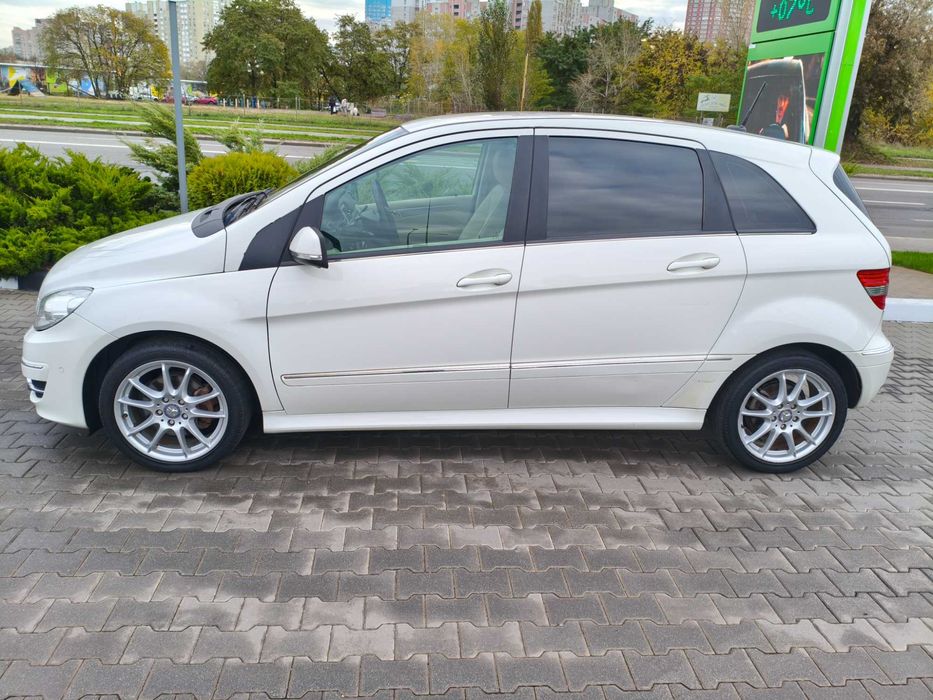 Продам Mercedes B-200 FULL!