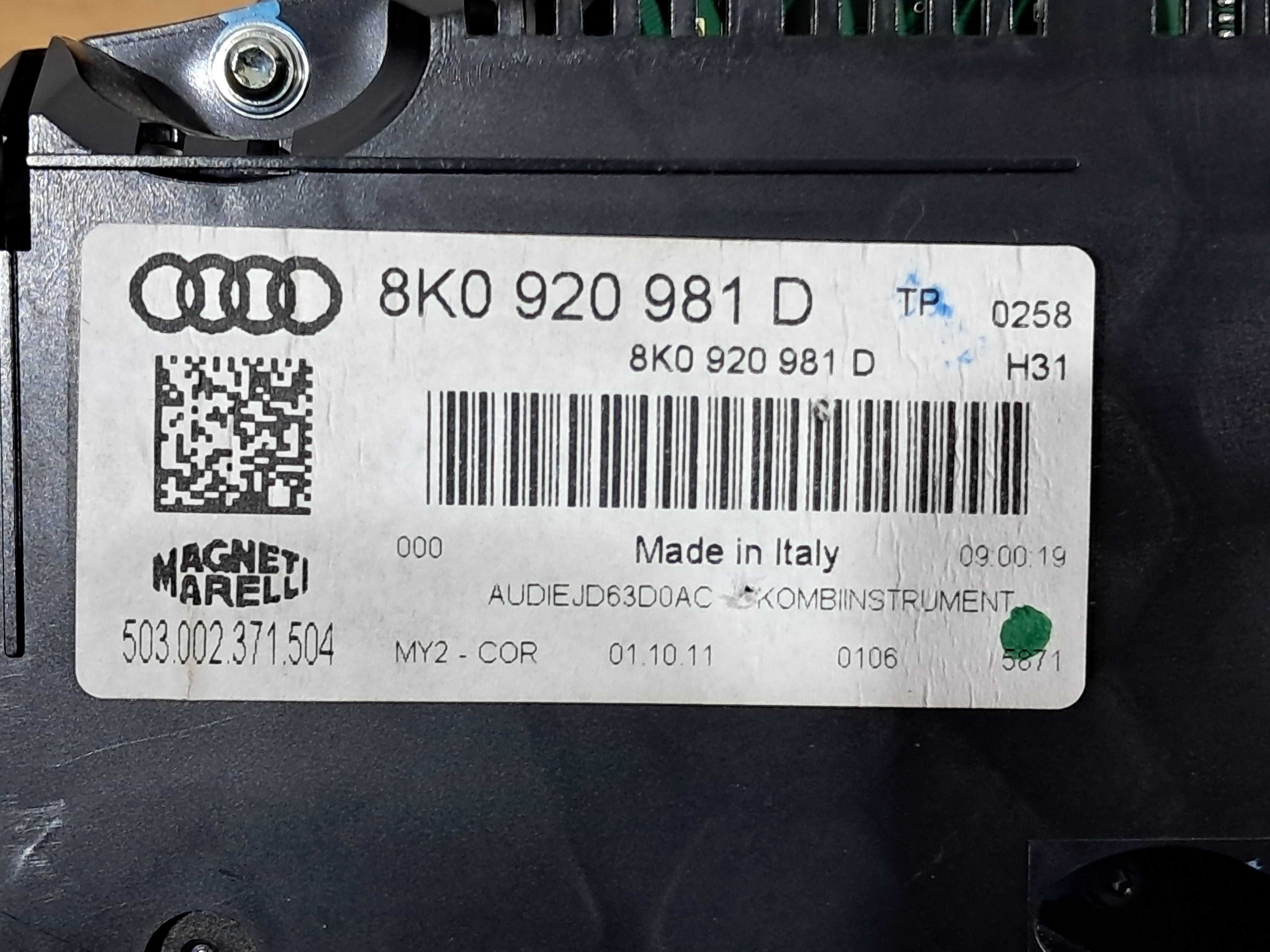 AUDI A4 B8 zegar zegary licznik 1.8 2.0 3.0 TDI TFSI ANGLIK