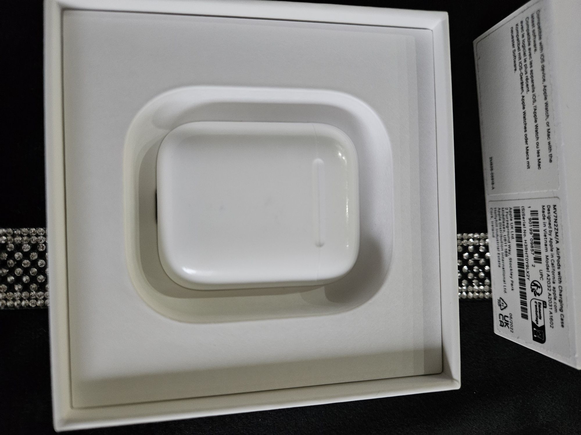Słuchawki bezprzewodowe Apple AirPads