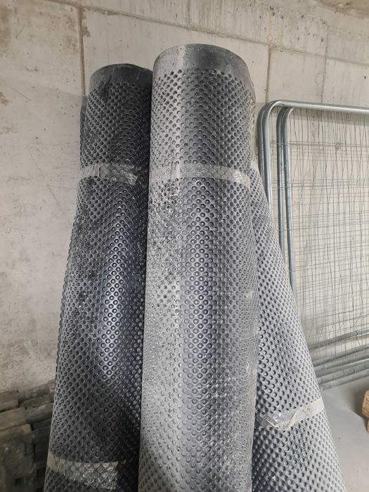Folia izolacyjno-drenażowa kubełkowa SOPRADRAIN PLAT T 400 SOPREMA