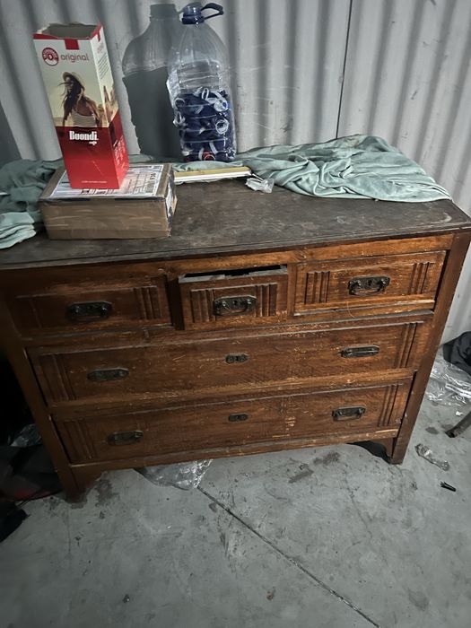 Secretaria de madeira vintage  com vidro 2