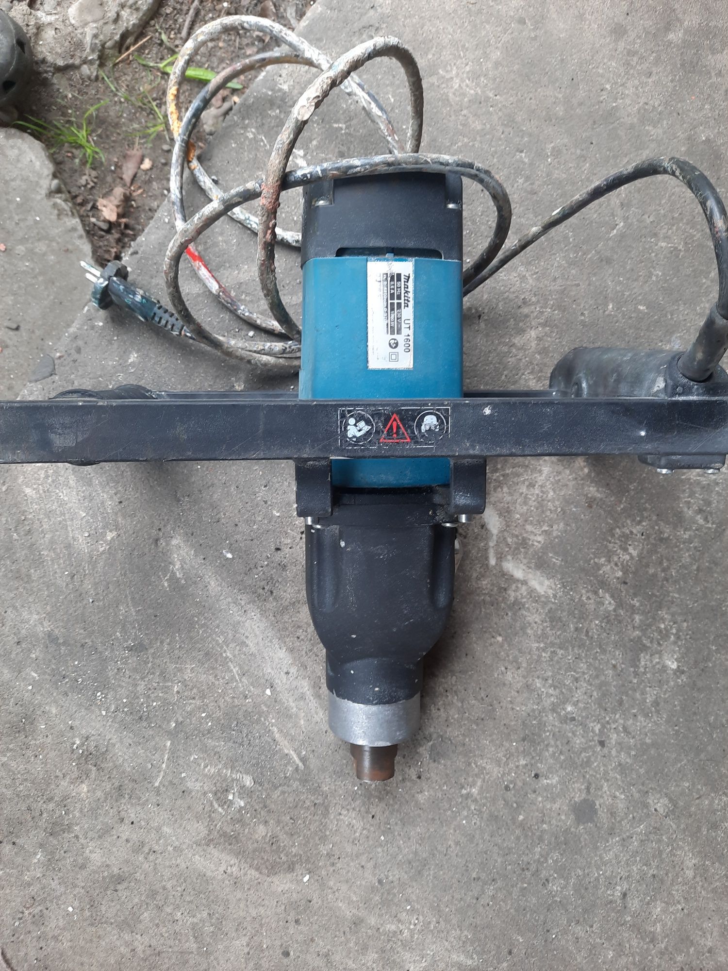 Mieszadło Makita ut 1600