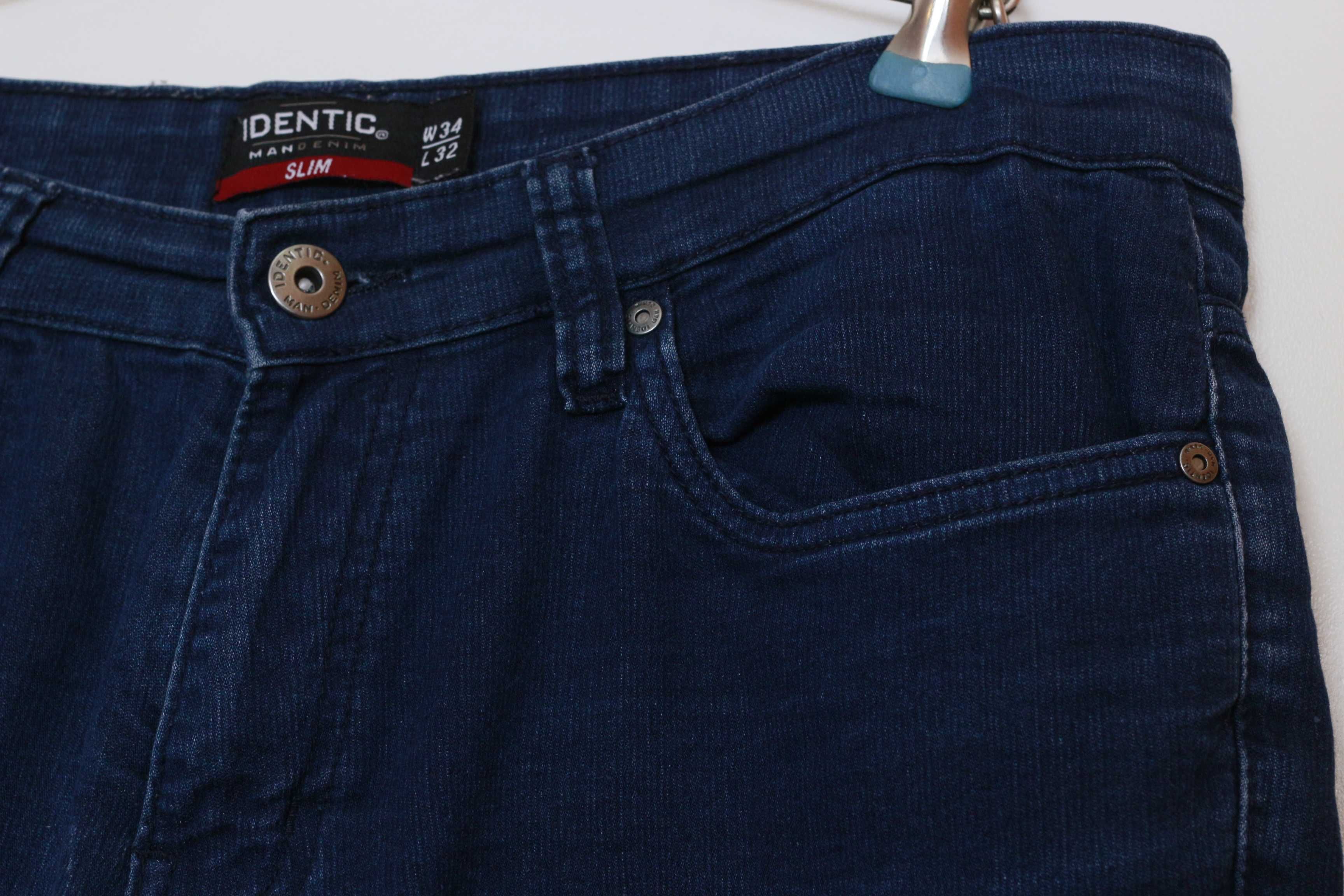 Spodnie Jeans / sztruks Identic Slim Man Denim W34 L32