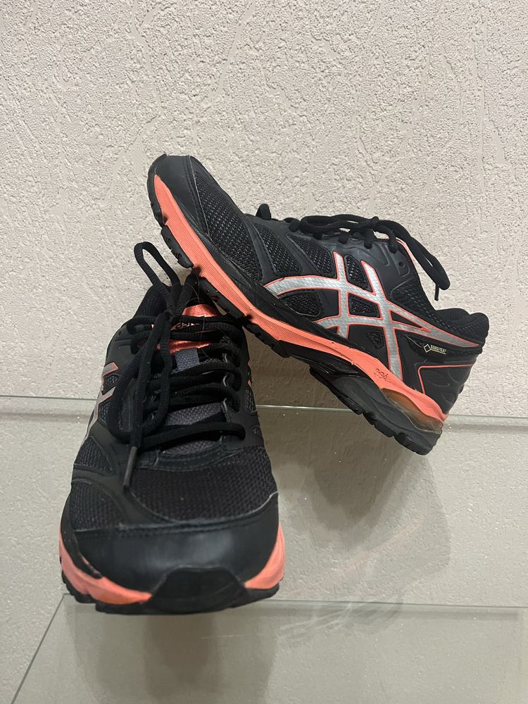 Кросівки Asics gel pulse 8