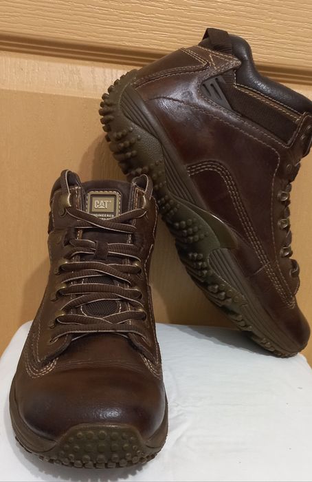 Продам чоловічі оригінальні нат шкіра термочеревики CATERPILLAR