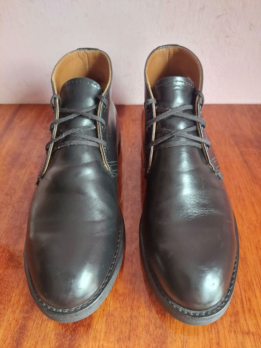 Черевики  фірми RED WING  USA оригінал 

Размер по бирке:
USA 8 1/2  U